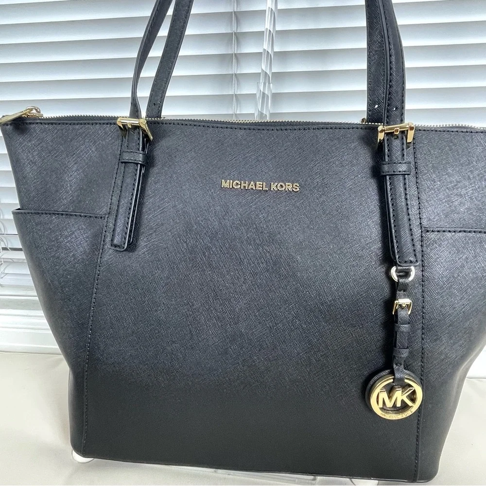 Michael Kors Jet Set East-West Tote Bag - Picture 3 of 9